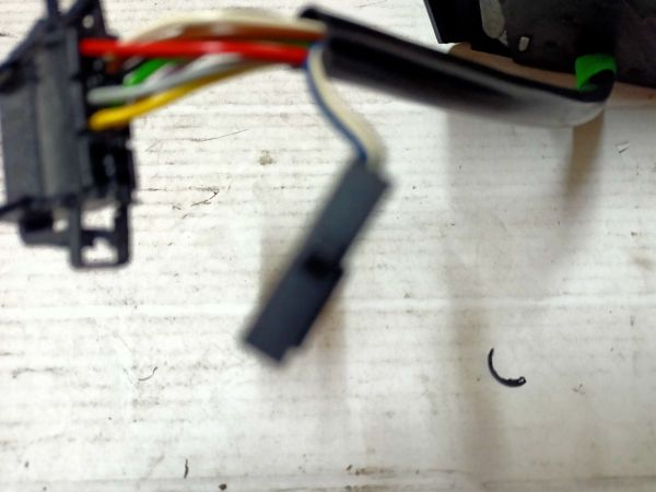 POUZDRO VNEJSIHO ZRCATKA