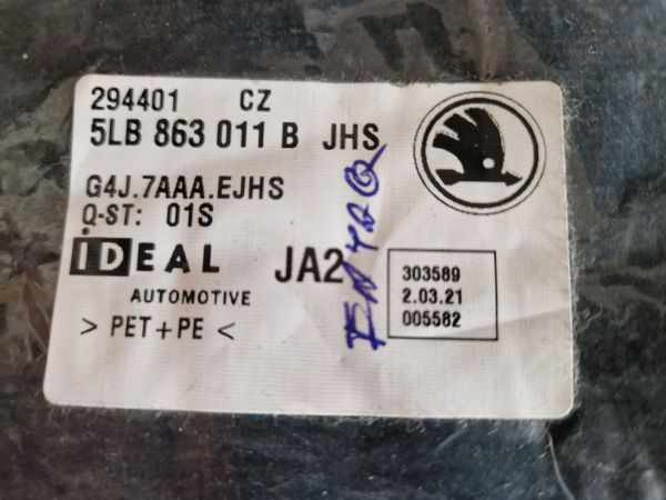 OE sada textilních/velurových koberců ŠKODA Enyaq iV