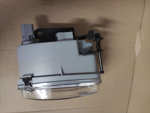 MLHOVÉ SVĚTLO LEVÉ