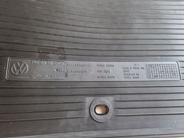 OE sada gumových kobereců VW Sharan
