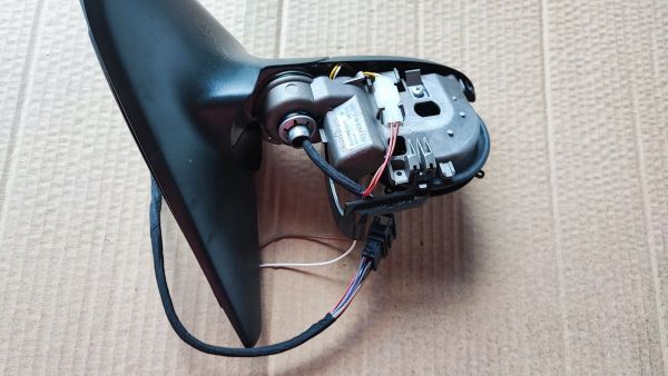 POUZDRO VNĚJŠÍHO ZRCÁTKA