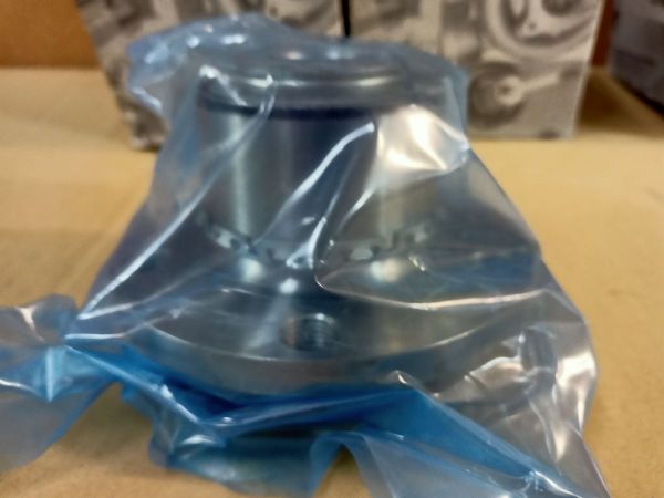 NÁBOJ KOLA S LOŽISKEM