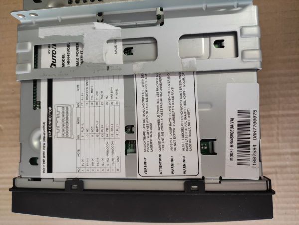 AUTORÁDIO ORIGINÁLNÍ USB, AUX, MP3, RDS