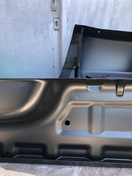 Zadní blatník, rám dveří vlevo (BOČNICE) VW AMAROK 2017-2022