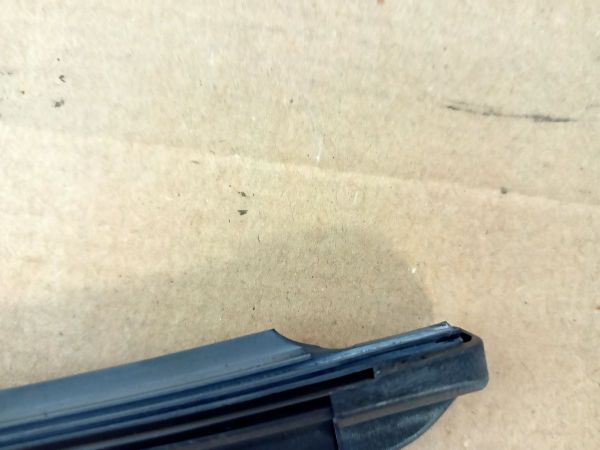 AERO-LIŠTA STÍRACÍ EXP 05/2017 POŠKOZENÁ