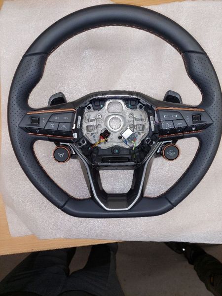 Volant multifunkční kůže s TIP TRONIC