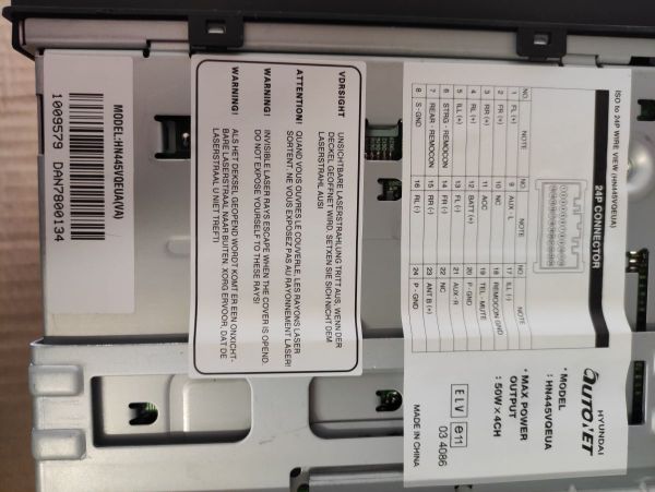 AUTORÁDIO ORIGINÁLNÍ USB, AUX, MP3, RDS