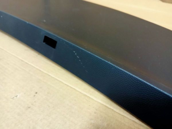 LIŠTA POŠKOZENO VIZ FOTO