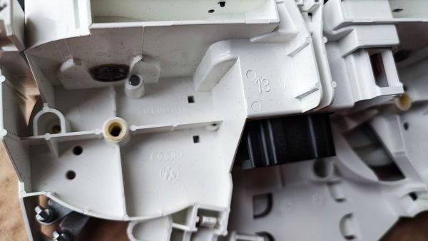 OVLÁDÁNÍ ČERSTVÉHO VZDUCHU