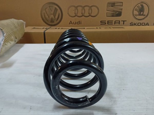 PRUŽINA ŠROUBOVITÁ