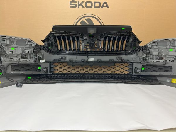 Přední nárazník pro Škoda Octavia IV facelift (model od roku 2024) kompletní (zánovní) ZDCI24008