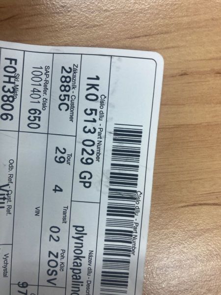 Tlumič plynokapalinový pro vozidla se sportovním podvozkem