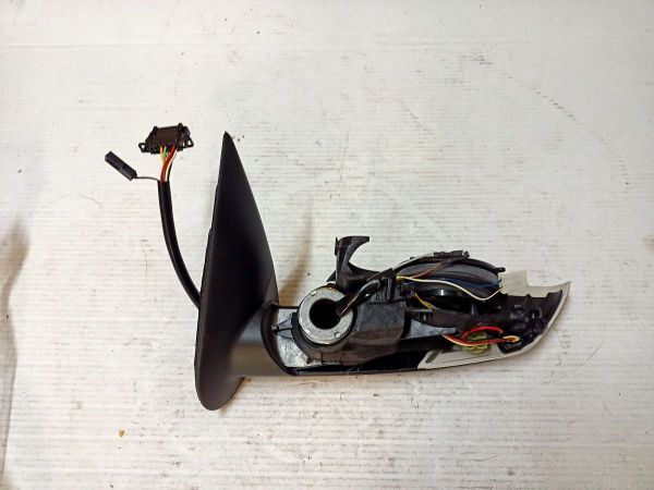 POUZDRO VNEJSIHO ZRCATKA