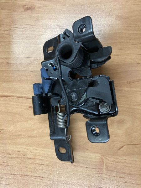 Zámek kapoty FABIA I