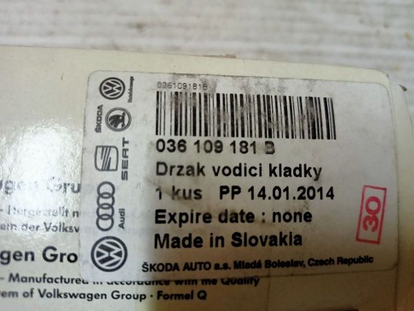 DRŽÁK VODÍCÍ KLADKY