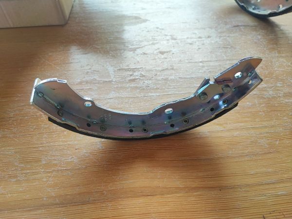 ČELISTI BRZDOVÝCH DESTIČEK