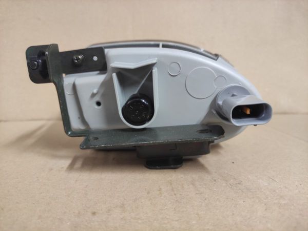 MLHOVÉ SVĚTLO LEVÉ