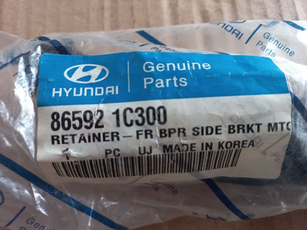 DRŽÁK PŘEDNÍHO NÁRAZNÍKU