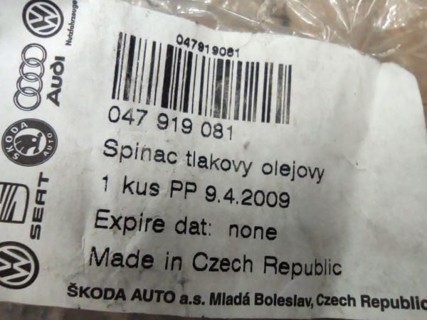 SPÍNAČ TLAKOVÝ OLEJOVÝ