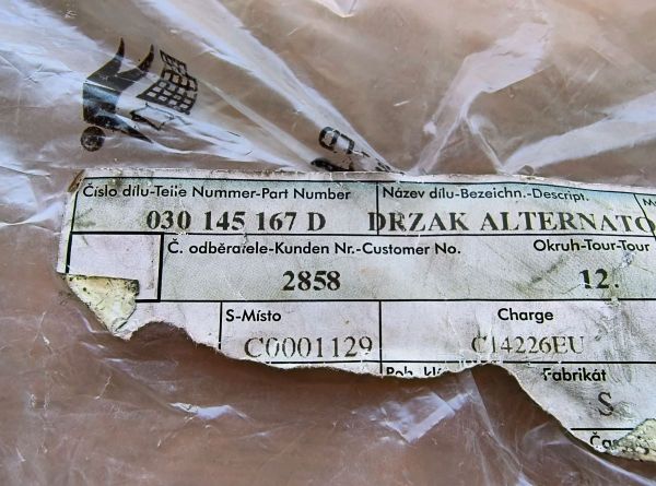 DRŽÁK ALTERNÁTORU