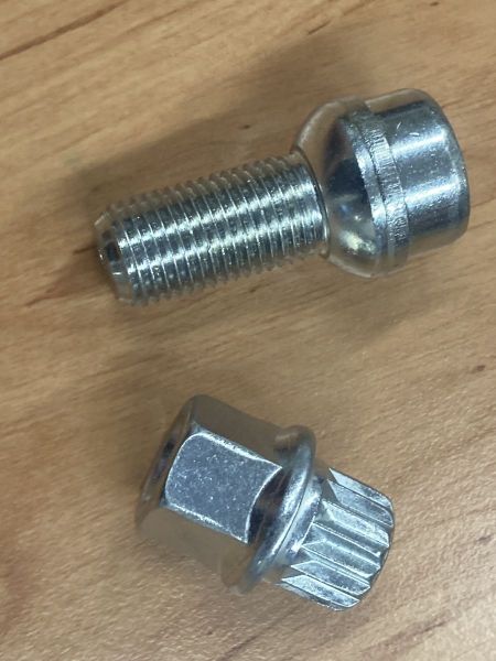 BEZPEČNOSTNÍ ŠROUB KOLA S OŘECHEM ABC 5 - 16 zoubků