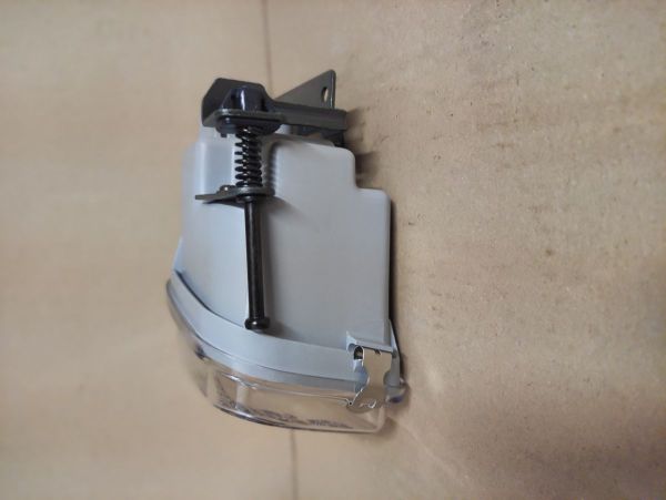 MLHOVÉ SVĚTLO LEVÉ