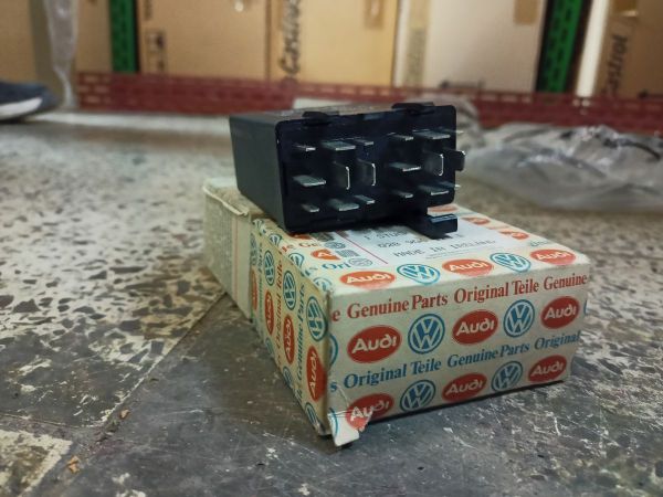 ŘÍDICÍ JEDNOTKA PRO ŽHAVENÍ