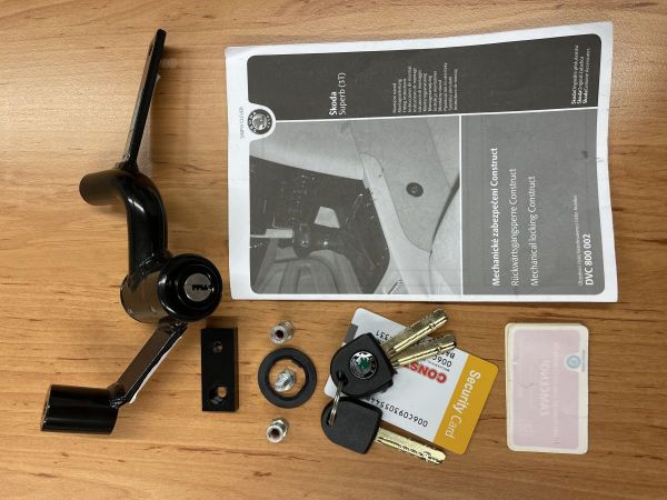 Zámek zpátečky SUPERB II pro automatickou převodovku - CONSTRUCT