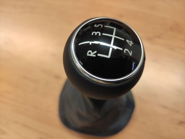 OE koženková řadící páka CADDY 2004-2008 -  5.kvalt