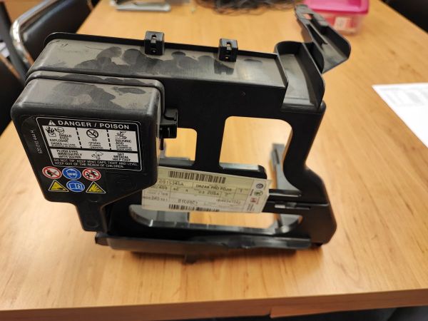 DRŽÁK PRO POJISTKOVOU SKŘÍŇKU