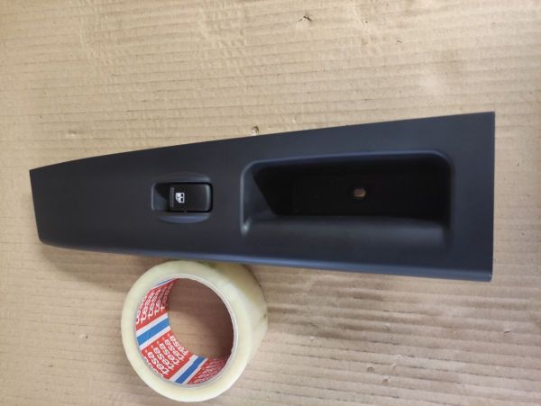 SPÍNAČ OVL.OKNA SPOLUJEZDCE