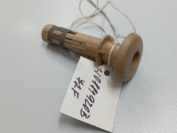 VODITKO OPERKY HLAVY