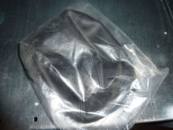 MANZETA RAZENI OCHRANNA CERNA