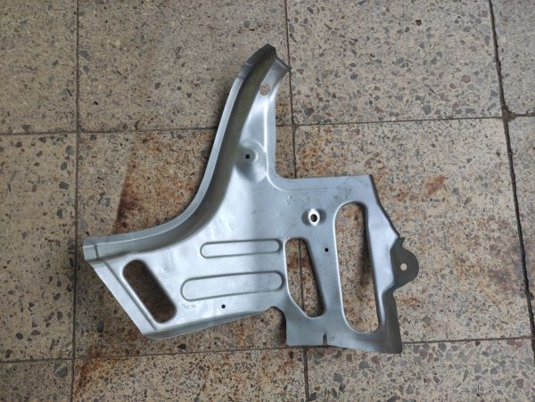 VÝZTUHA ŠKRÁBANCE