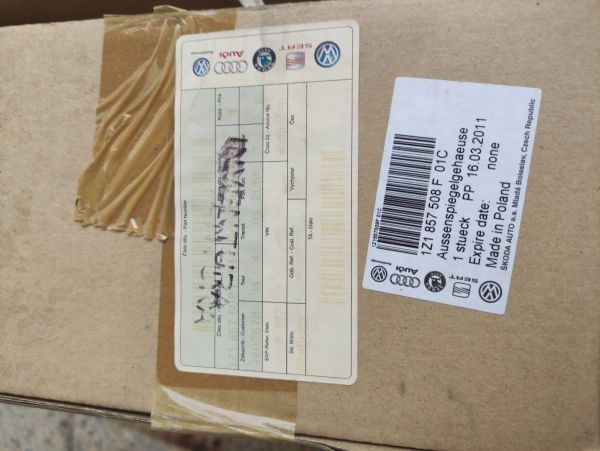 POUZDRO VNĚJŠÍHO ZRCÁTKA