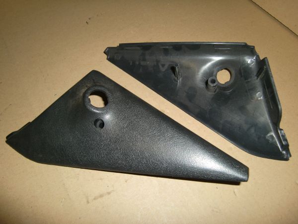 Vnitřní kryt zrcátka Škoda Favorit 89