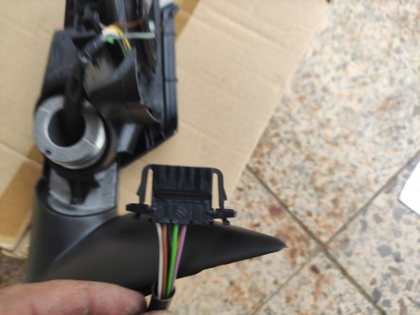 POUZDRO VNĚJŠÍHO ZRCÁTKA