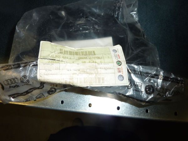 KONZOLA RAMENE VLEVO