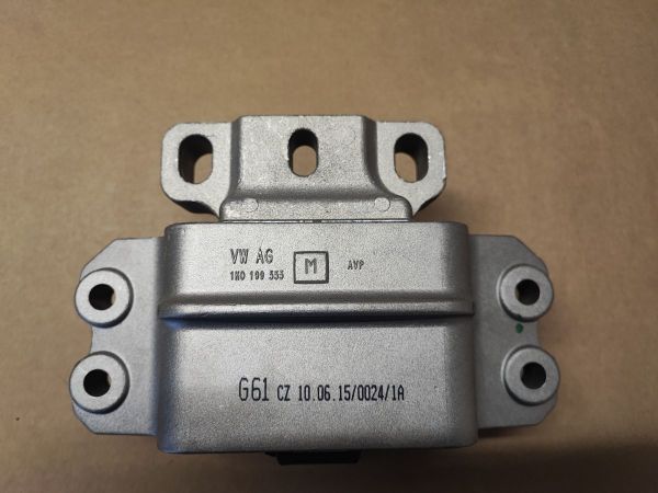 ULOŽENÍ PŘEVODOVKY