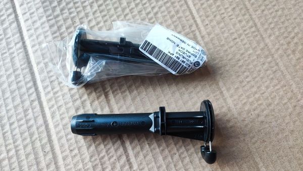 VEDENÍ S TLAČÍTKEM