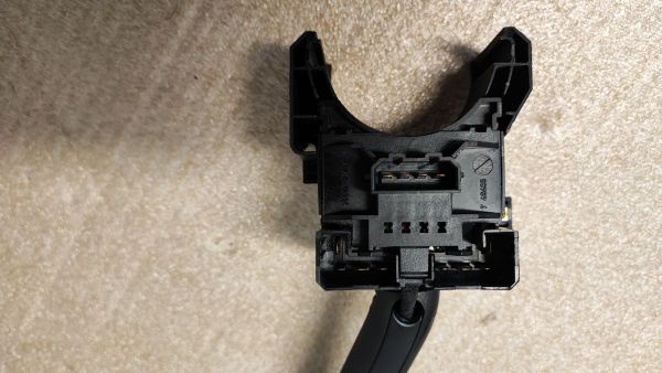 SPÍNAČ PRO STĚRAČE