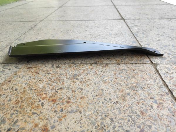 KRYT POD MOTOR