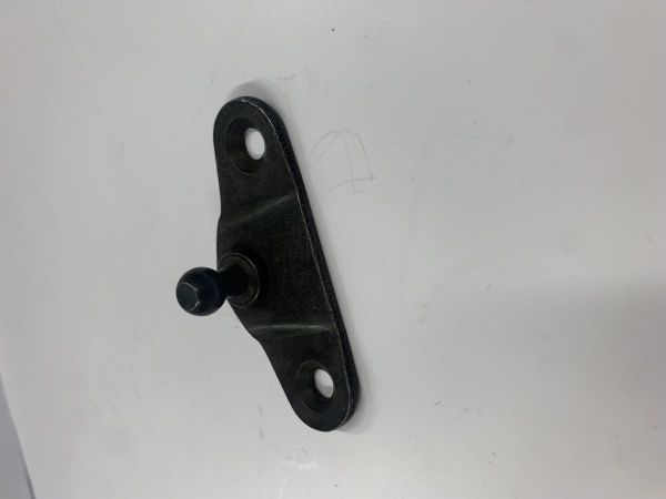 Držák plynové podpěry zadního víka FABIA I