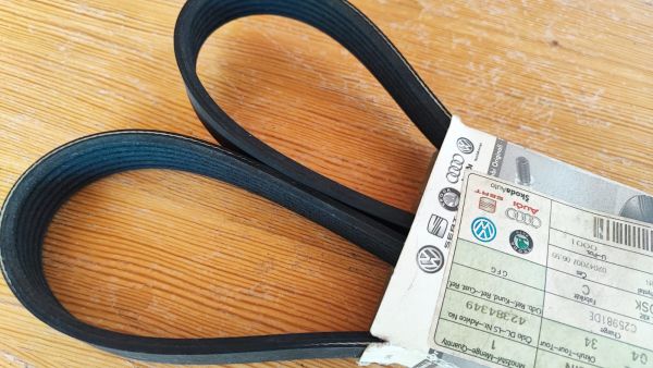 KLÍNOVÝ ŽEBROVÝ ŘEMEN