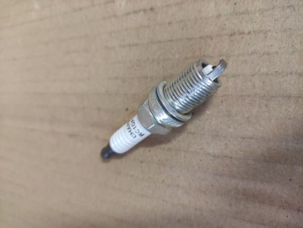 SVÍČKA ZAPALOVACÍ