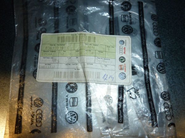 TESNENI SKRTICI KLAPKY