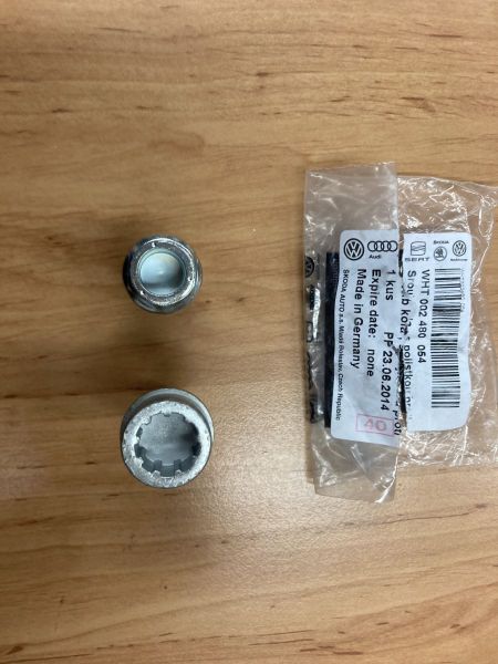 BEZPEČNOSTNÍ ŠROUB KOLA 54 - KAMAX M14x1,5x27,5 - kupte 4ks a máte sadu :o)