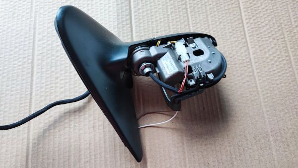 POUZDRO VNĚJŠÍHO ZRCÁTKA