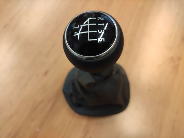 OE koženková řadící páka CADDY 2004-2008 -  5.kvalt