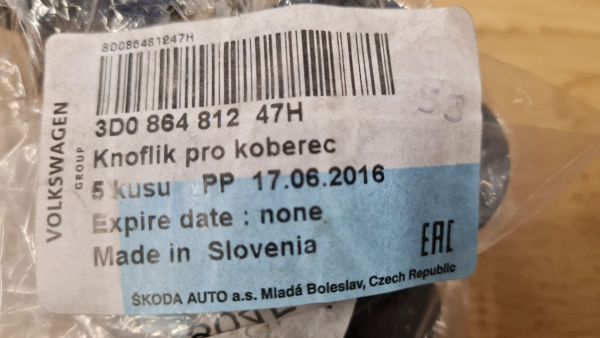 KNOFLÍK PRO KOBEREC